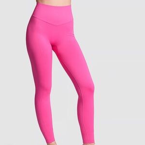 Pink Victoria’s Secret seamless classic leggings NWT size small